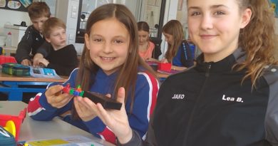 Physik Versuche: Elektrik Physik Versuche: Elektrik