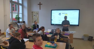 Englischunterricht mit Native Speaker an der Mittelschule 1 Wörgl Englischunterricht mit Native Speaker an der Mittelschule 1 Wörgl